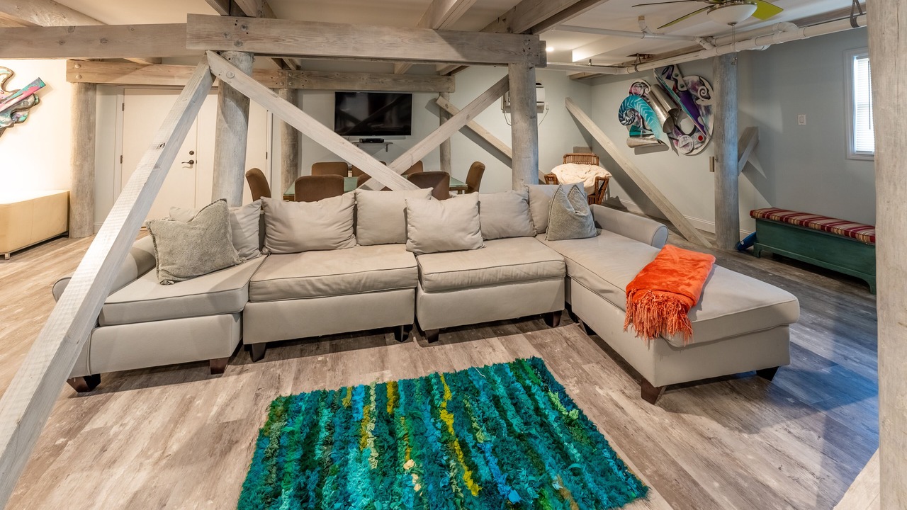 Photo of Livingroom in West Hampton Dunes