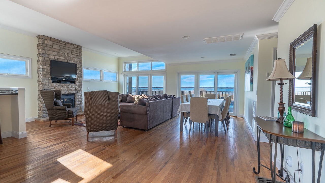 Photo of Livingroom in West Hampton Dunes