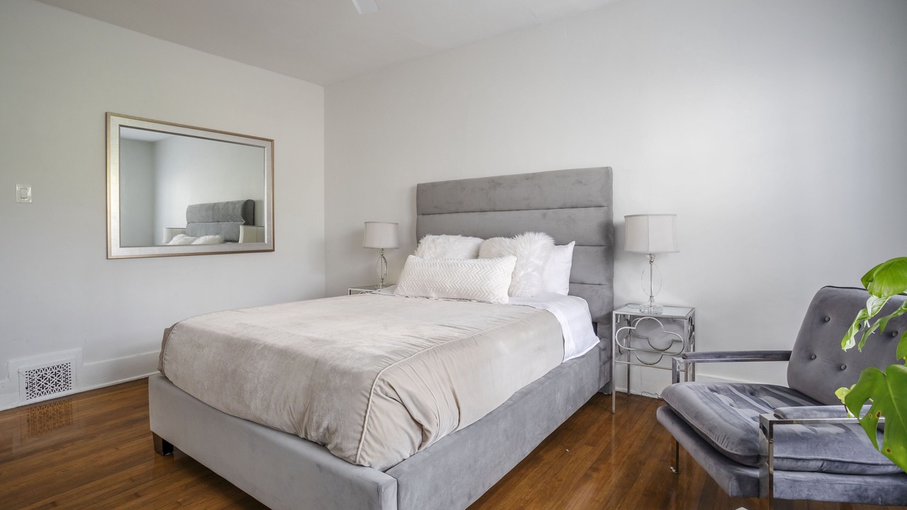 Photo of Bedroom in Silver Lake