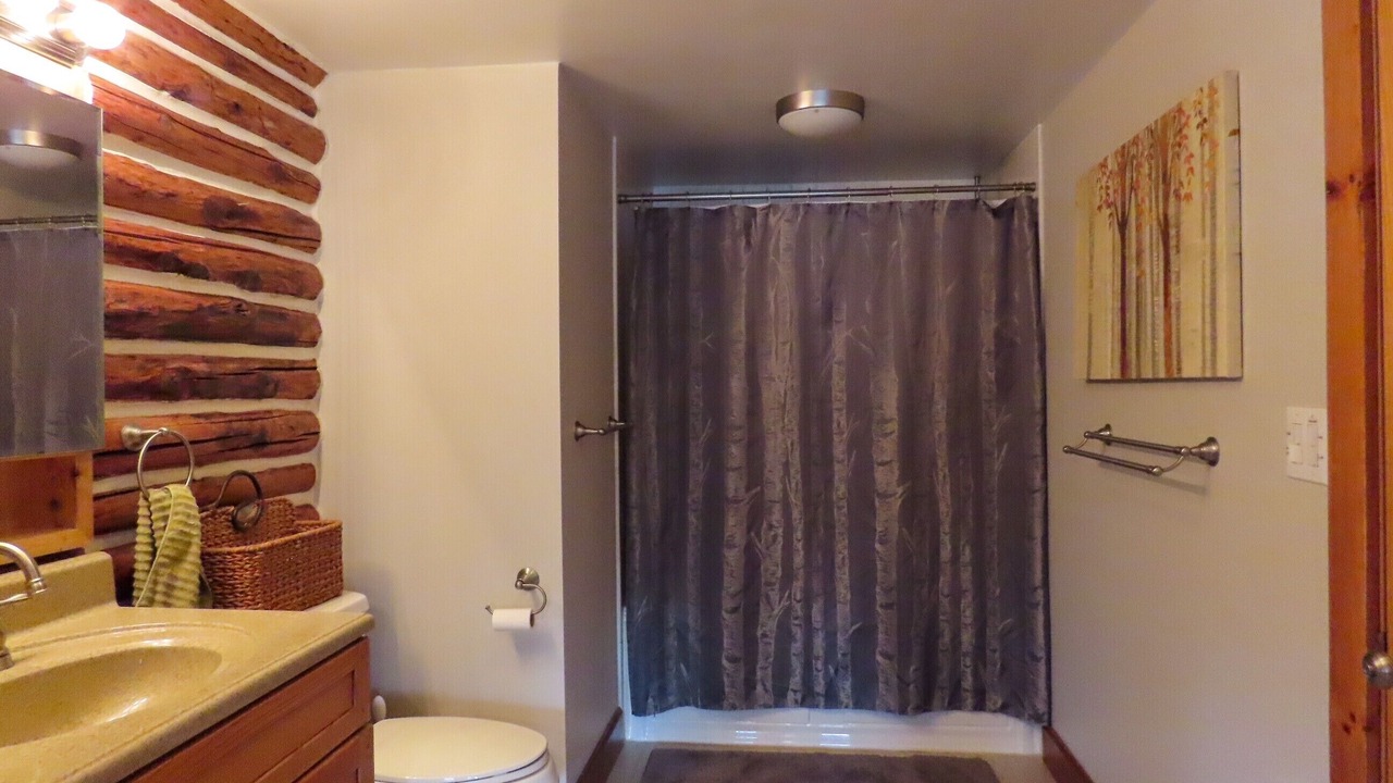 Photo of Bathroom in Bodines