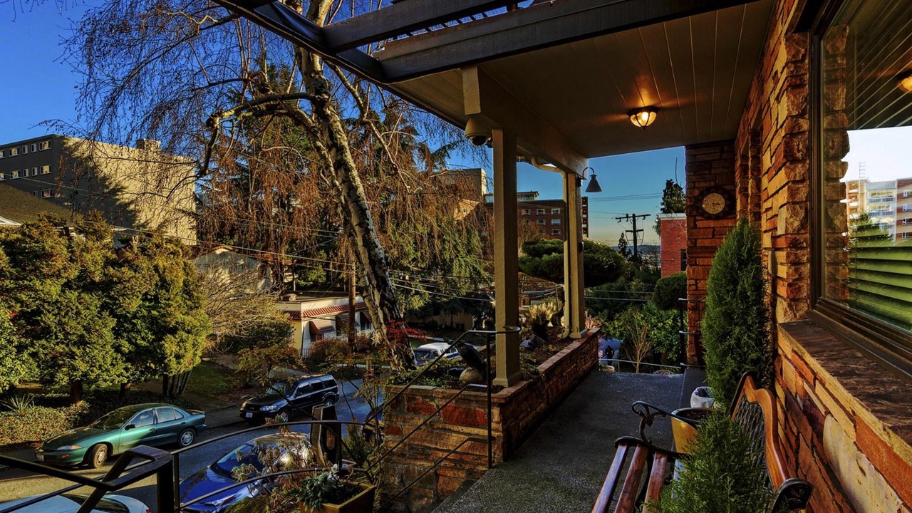 Photo of Others in Lower Queen Anne