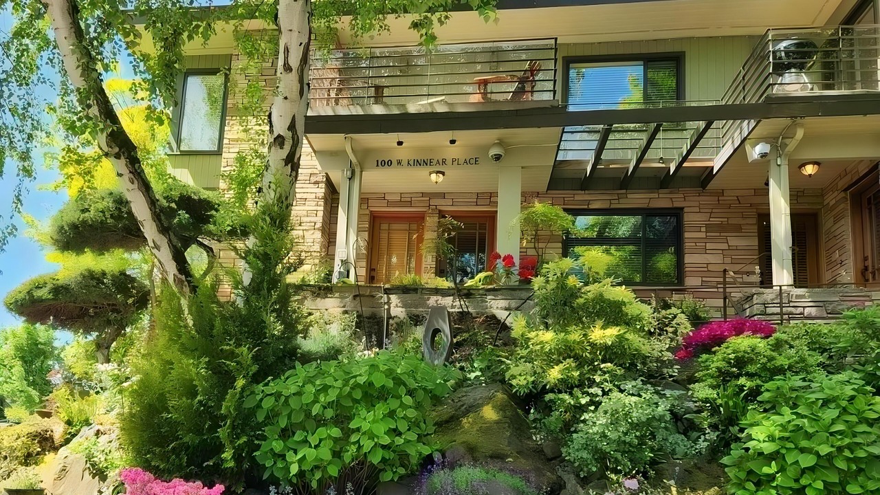 Photo of Others in Lower Queen Anne
