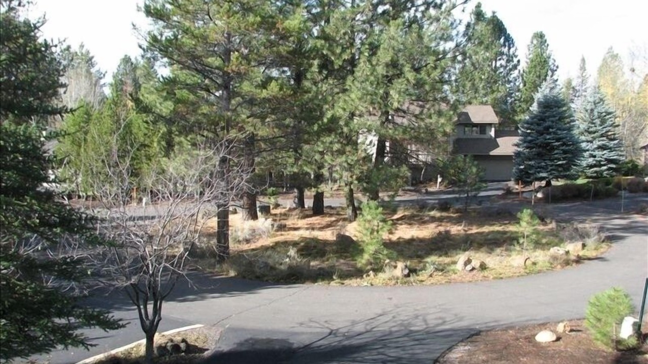 Photo of Bedroom in Sunriver