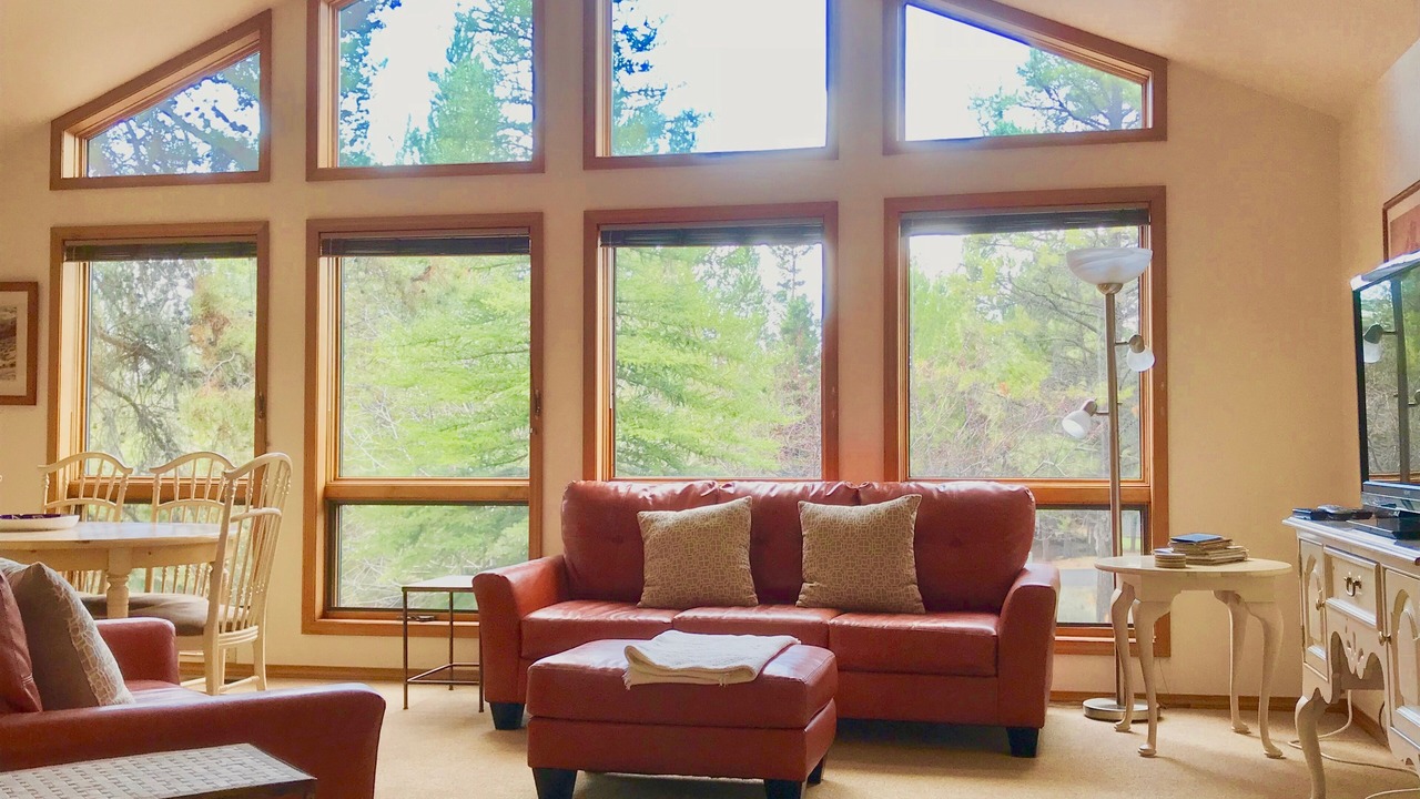 Photo of Livingroom in Sunriver
