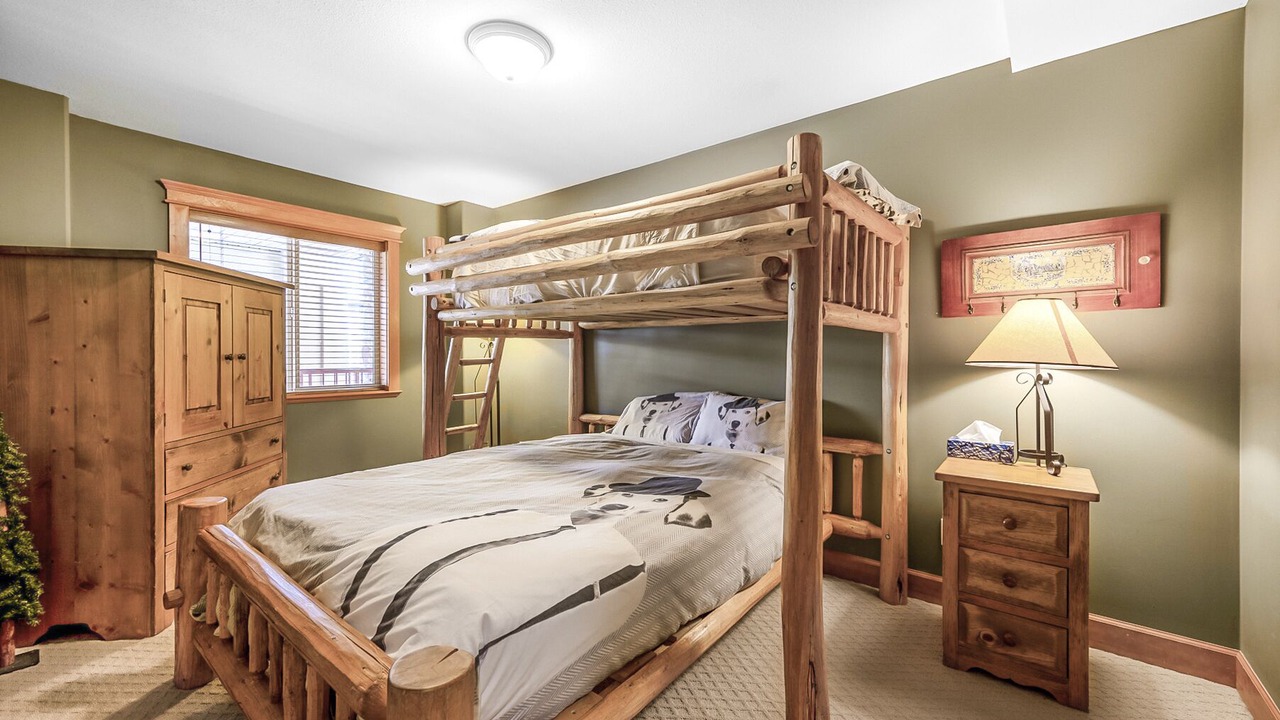 Photo of Bedroom in Big White Ski Resort