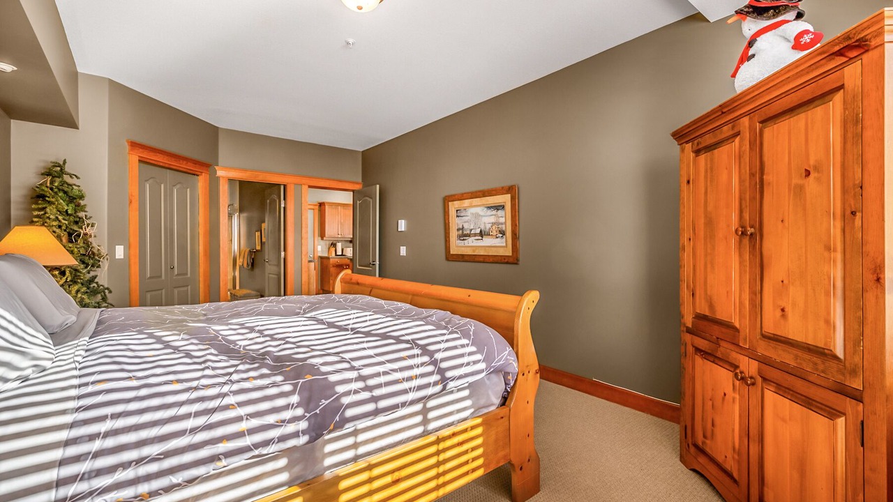 Photo of Bedroom in Big White Ski Resort