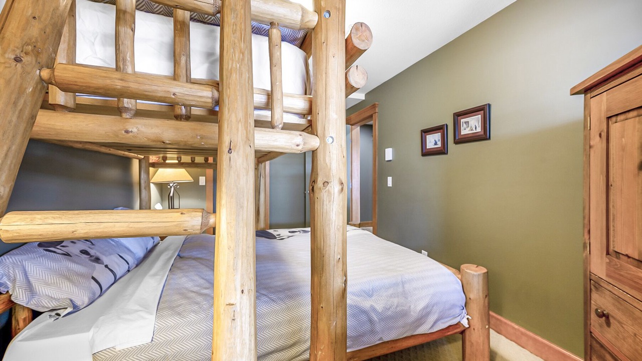 Photo of Bedroom in Big White Ski Resort