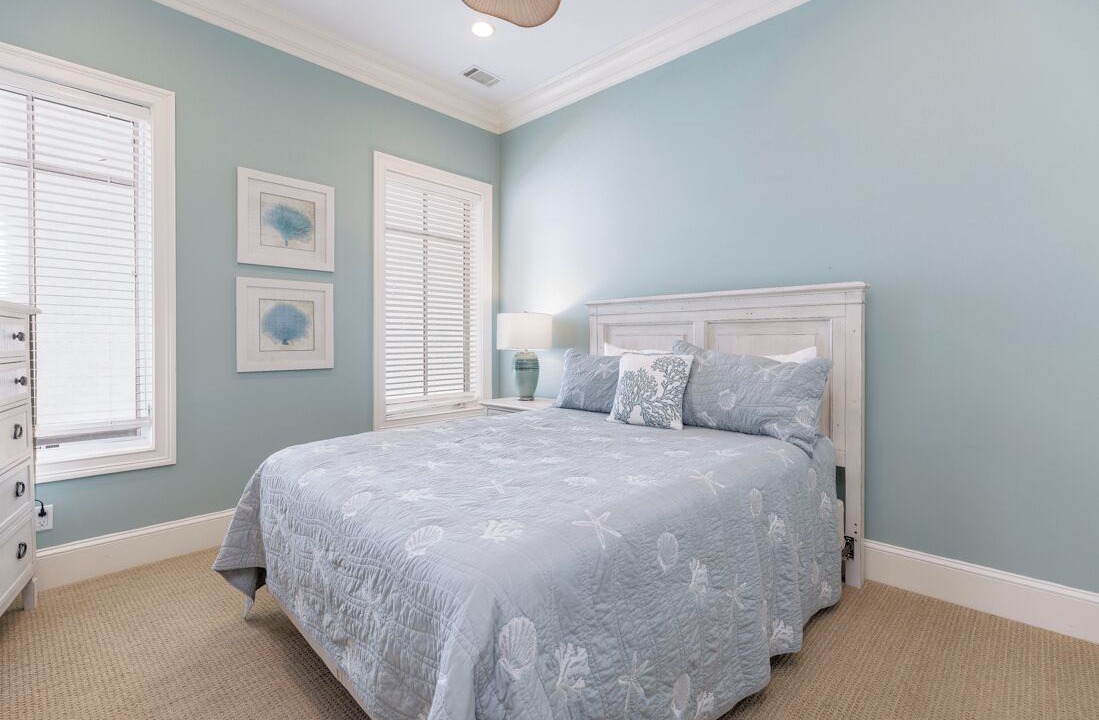 Photo of Bedroom in North Forest Beach