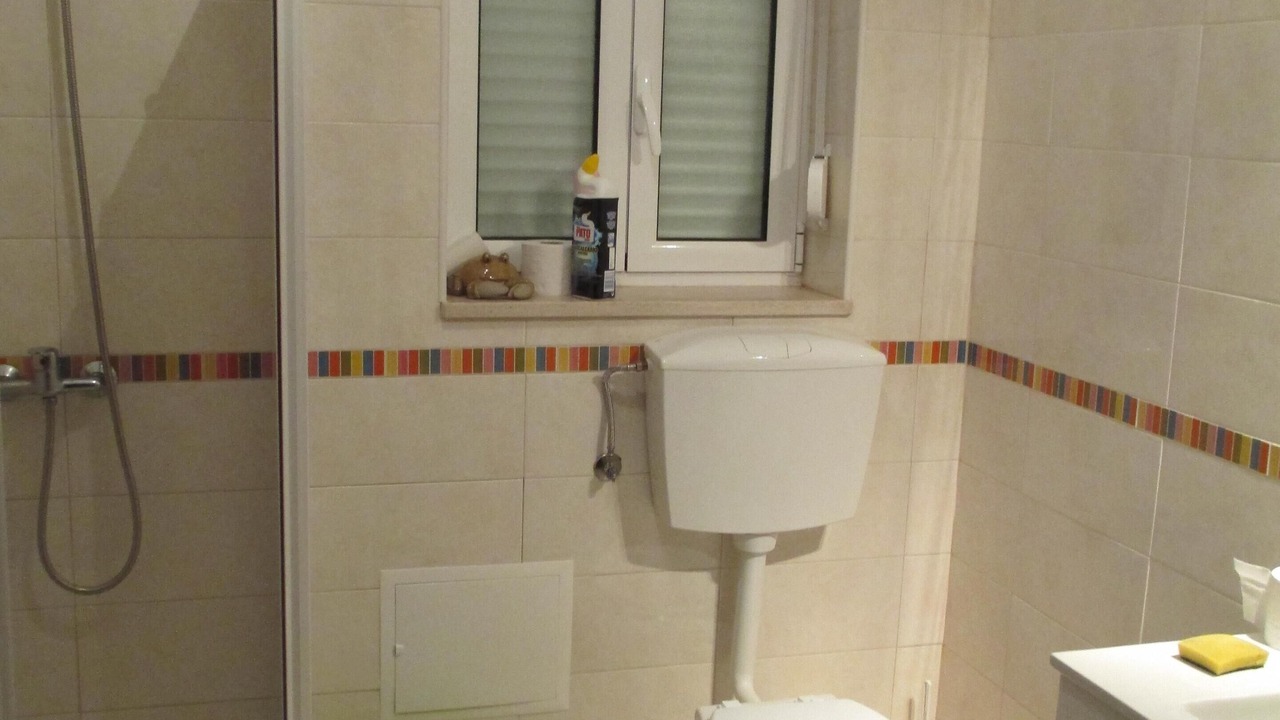 Photo of Bathroom in Paco