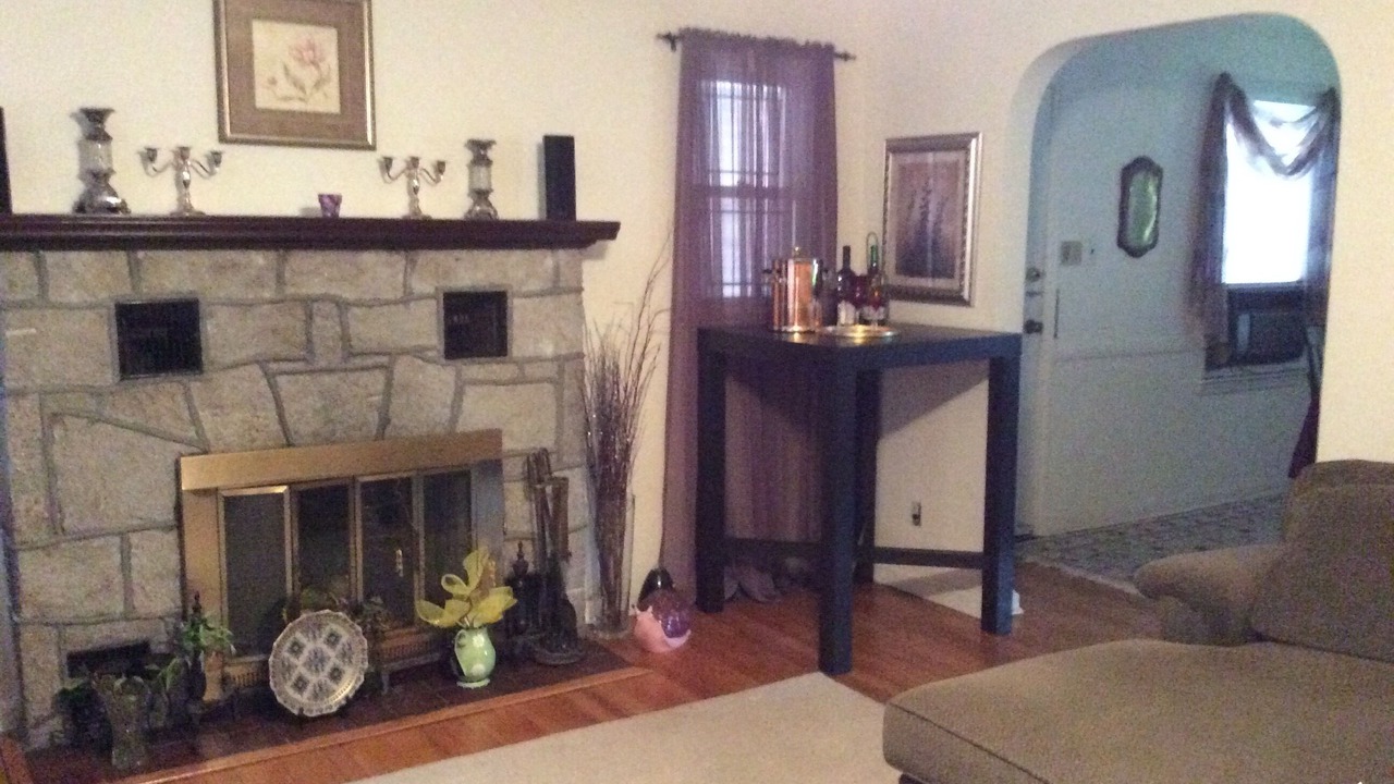 Photo of Livingroom in Holliswood