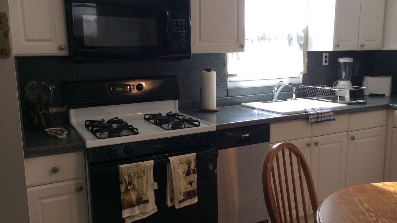 Photo of Kitchen in Holliswood