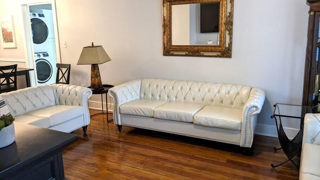 Photo of Livingroom in Downtown Historic District