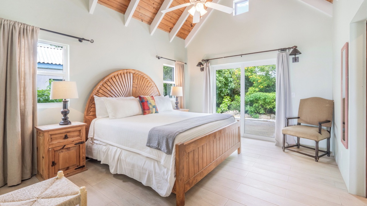 Photo of Bedroom in Venetian Road Settlement