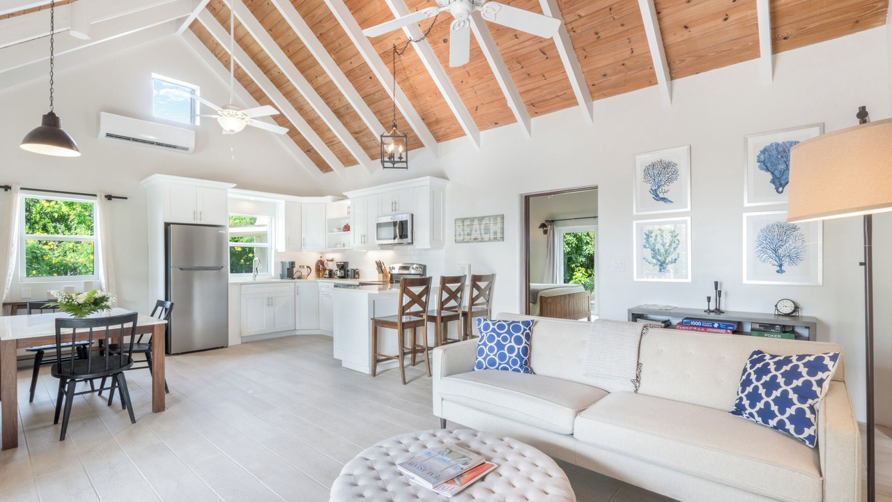 Photo of Livingroom in Venetian Road Settlement