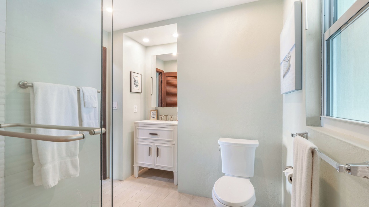 Photo of Bathroom in Venetian Road Settlement