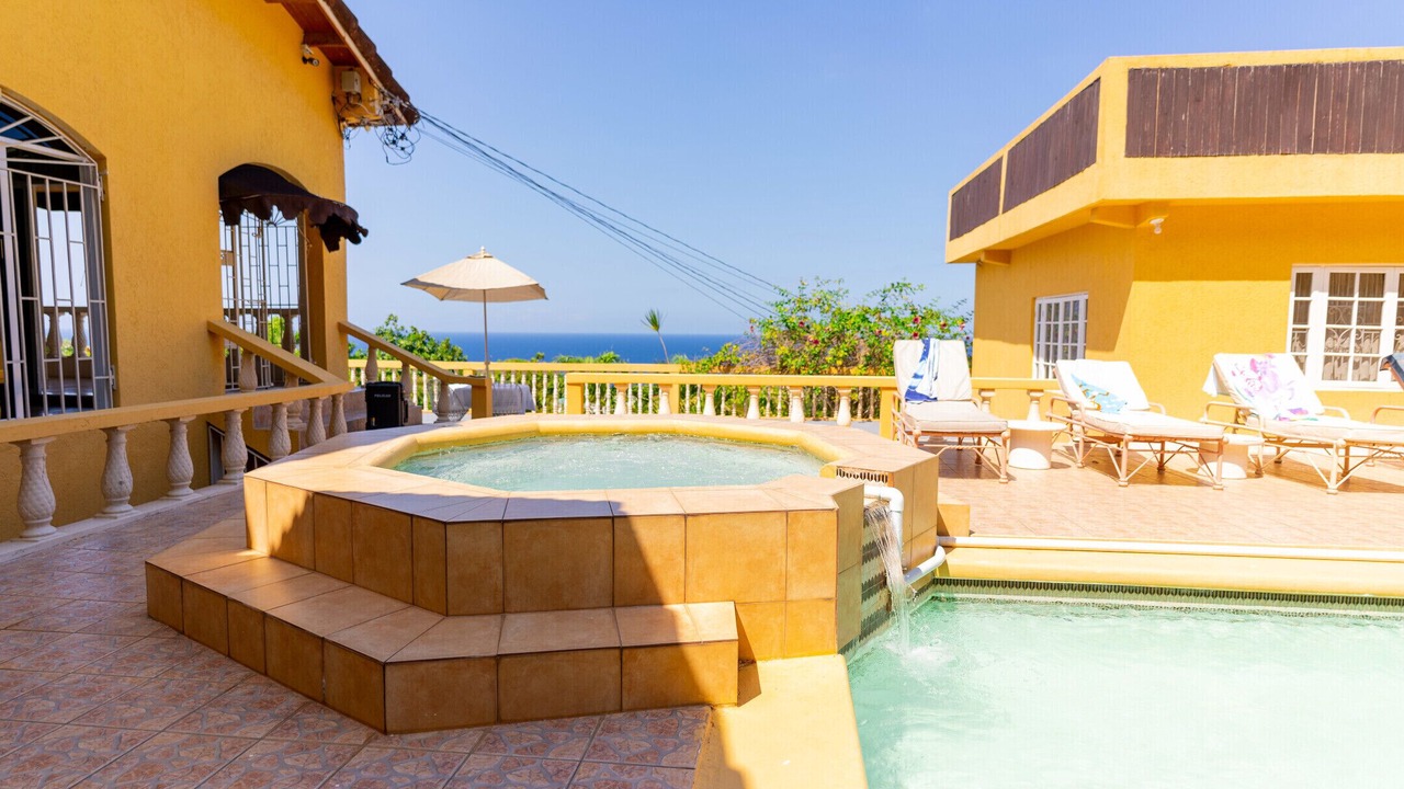 Photo of Outdoor in Tower Isle