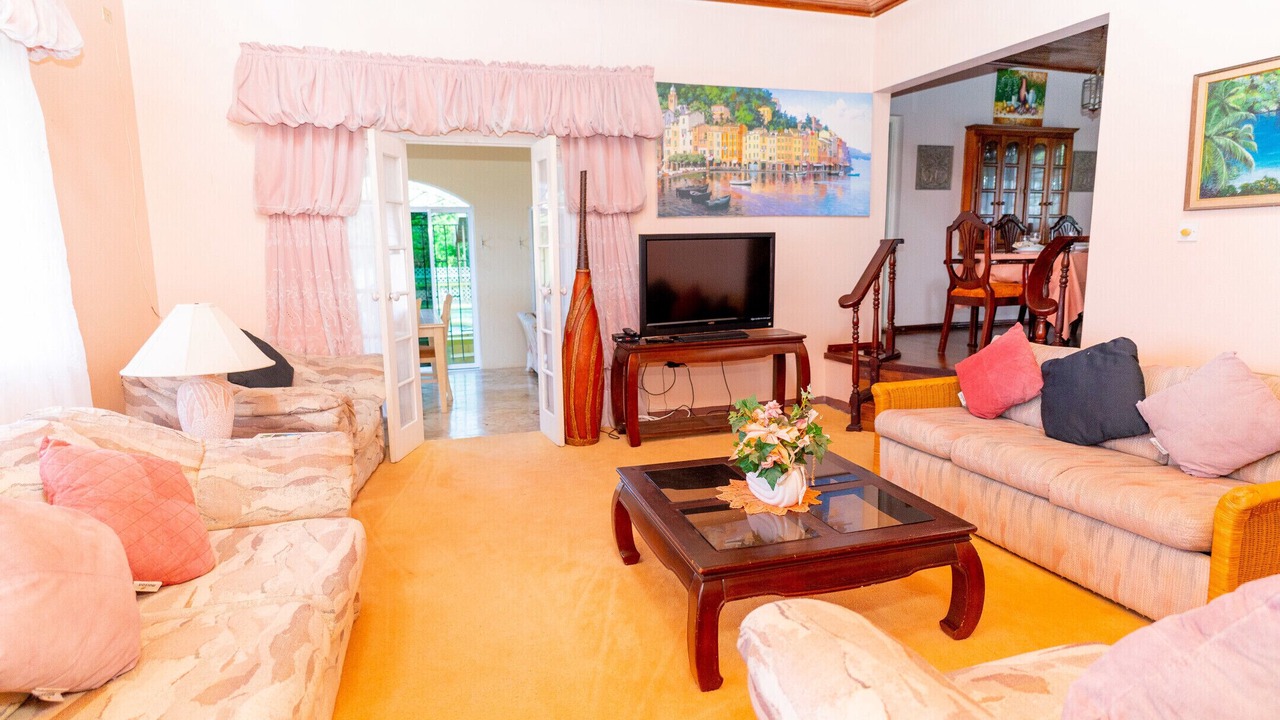 Photo of Livingroom in Tower Isle