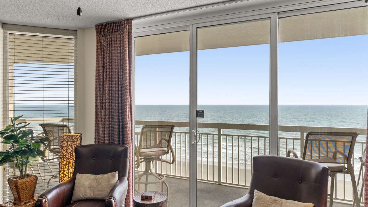 Photo of Livingroom in Crescent Beach