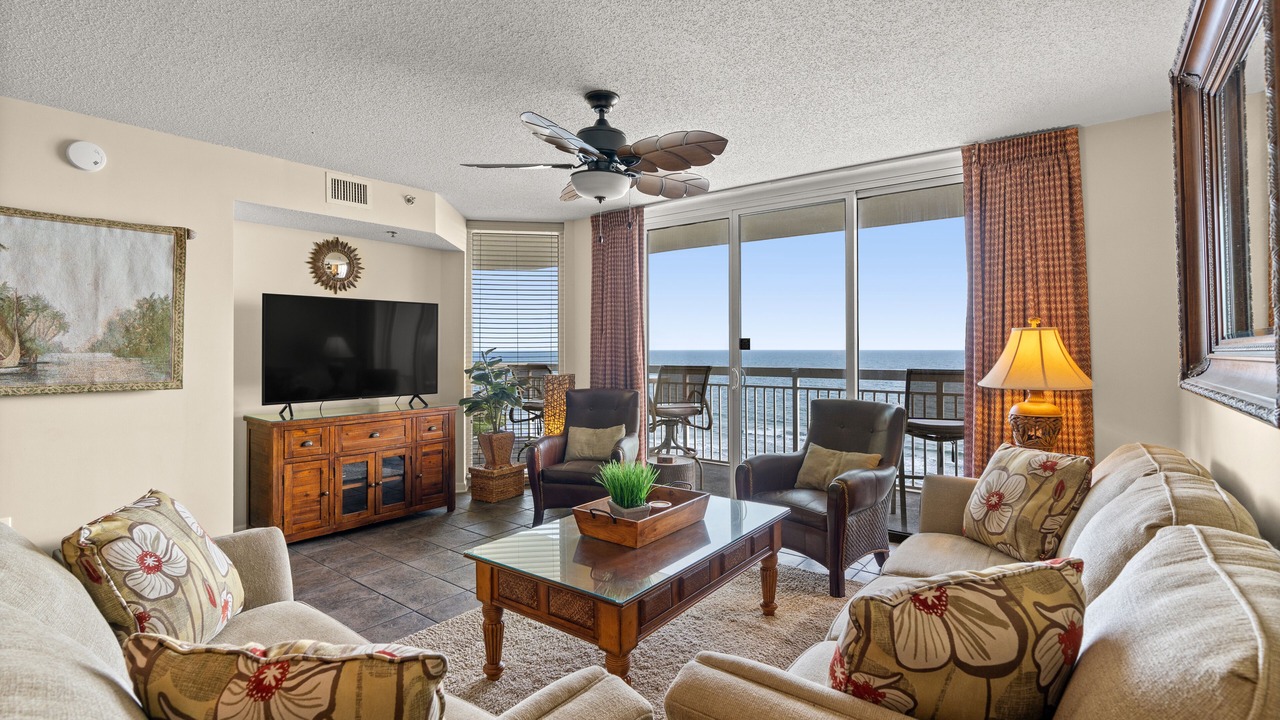 Photo of Livingroom in Crescent Beach