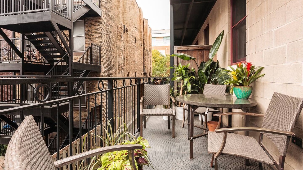 Photo of Patio Balcony in West Town
