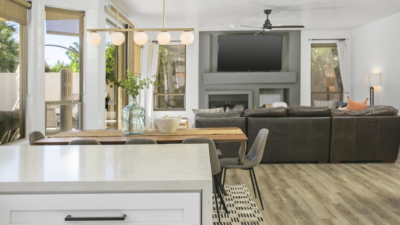 Photo of Livingroom in Paradise Valley Village