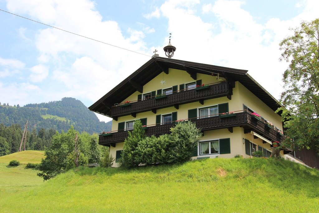 Photo of Buildings in Itter