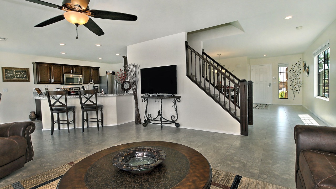 Photo of Livingroom in Gold Canyon