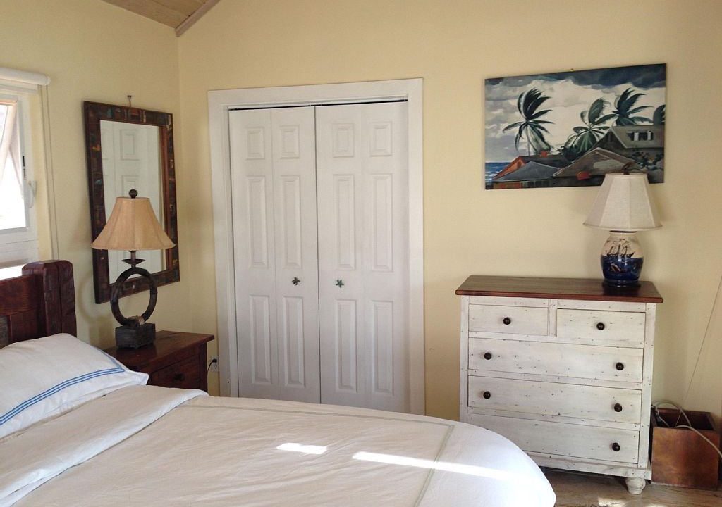 Photo of Bedroom in Green Turtle Cay