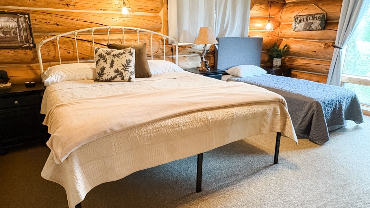 Photo of Bedroom in South Fork