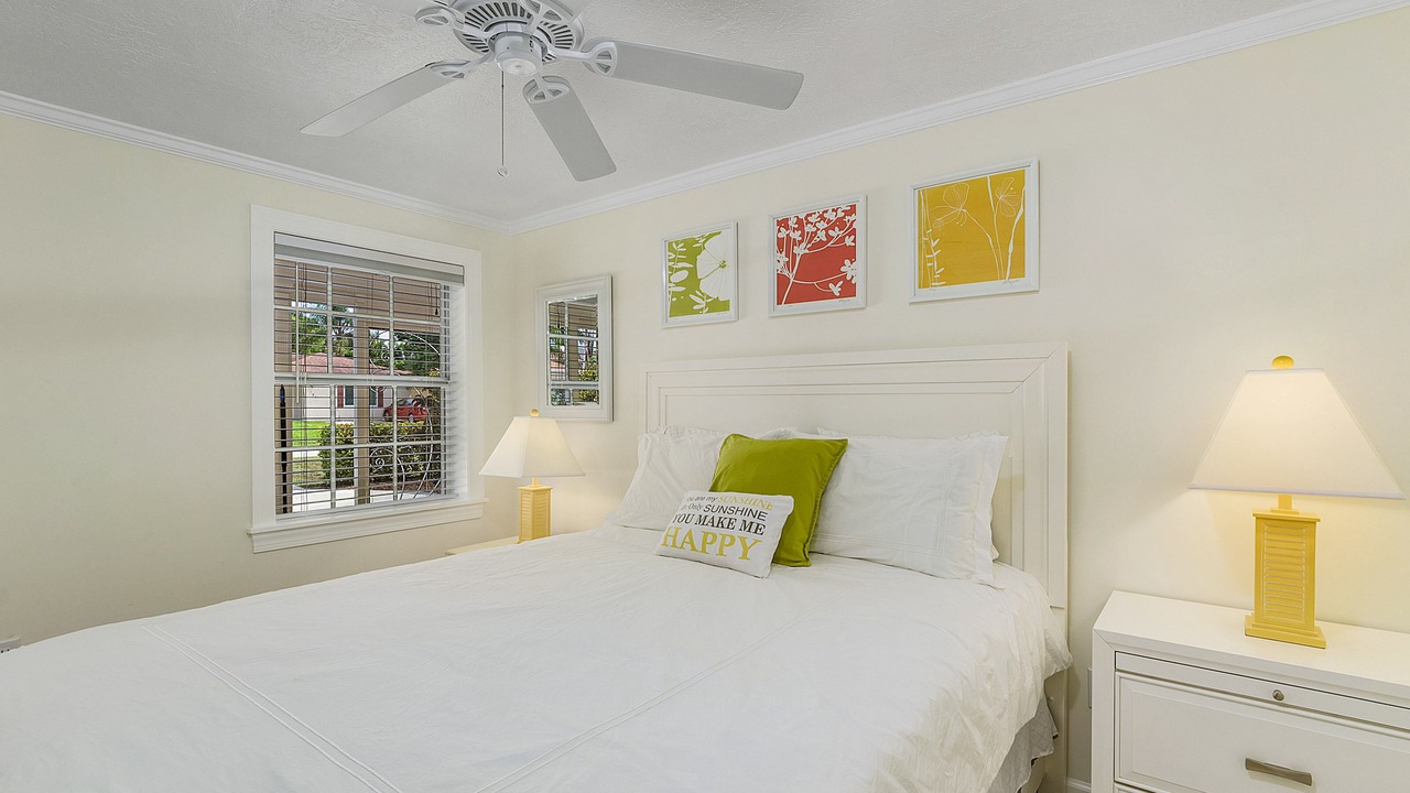 Photo of Bedroom in Naples Park