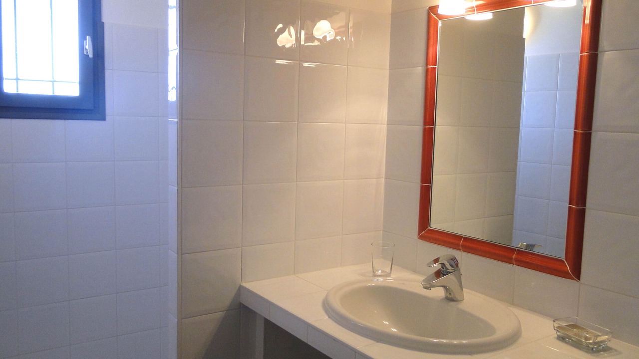 Photo of Bathroom in Beaumes-de-Venise