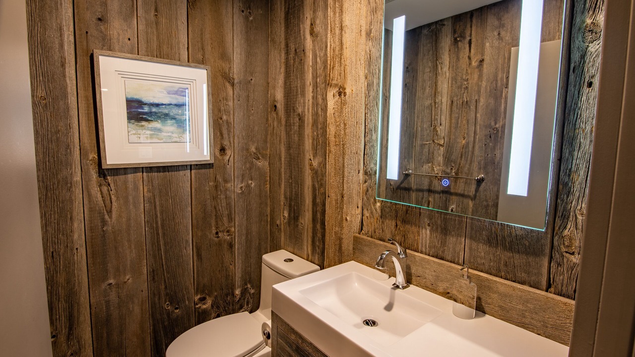 Photo of Bathroom in Upper Village