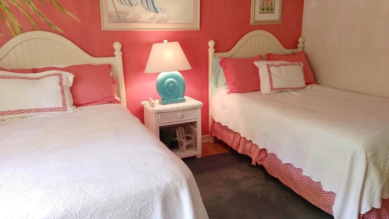 Photo of Bedroom in Folly Field