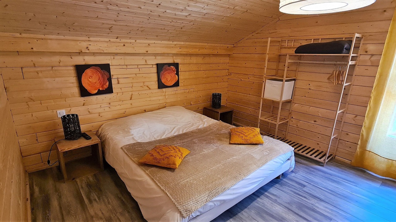 Photo of Bedroom in Venosc