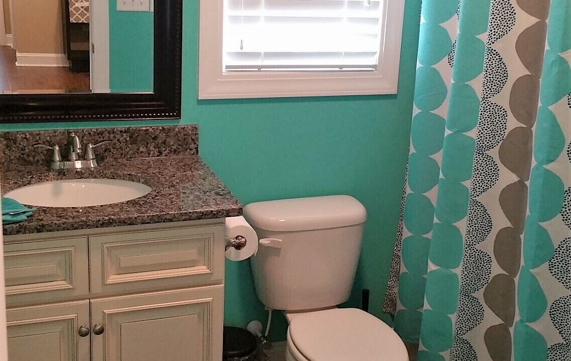 Photo of Bathroom in Garden City