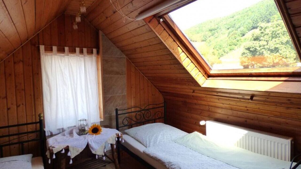 Photo of Bedroom in Rech