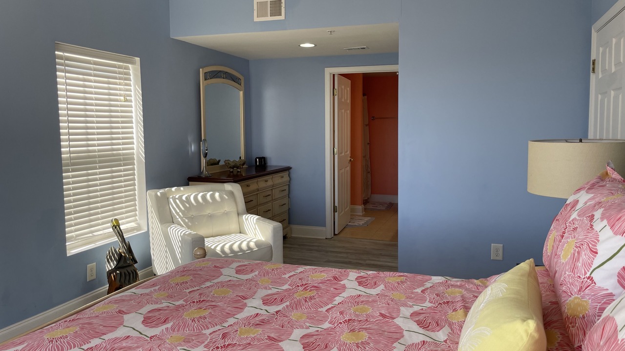 Photo of Bedroom in Crescent Beach