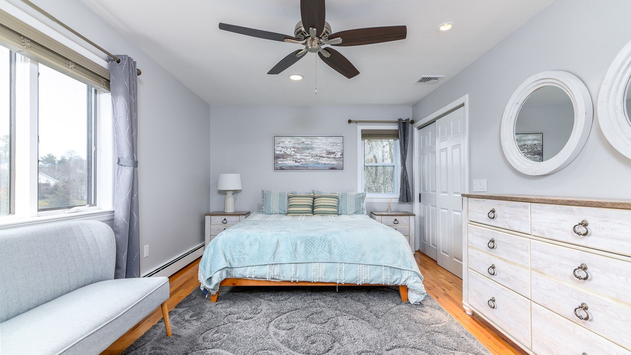 Photo of Bedroom in Mattituck