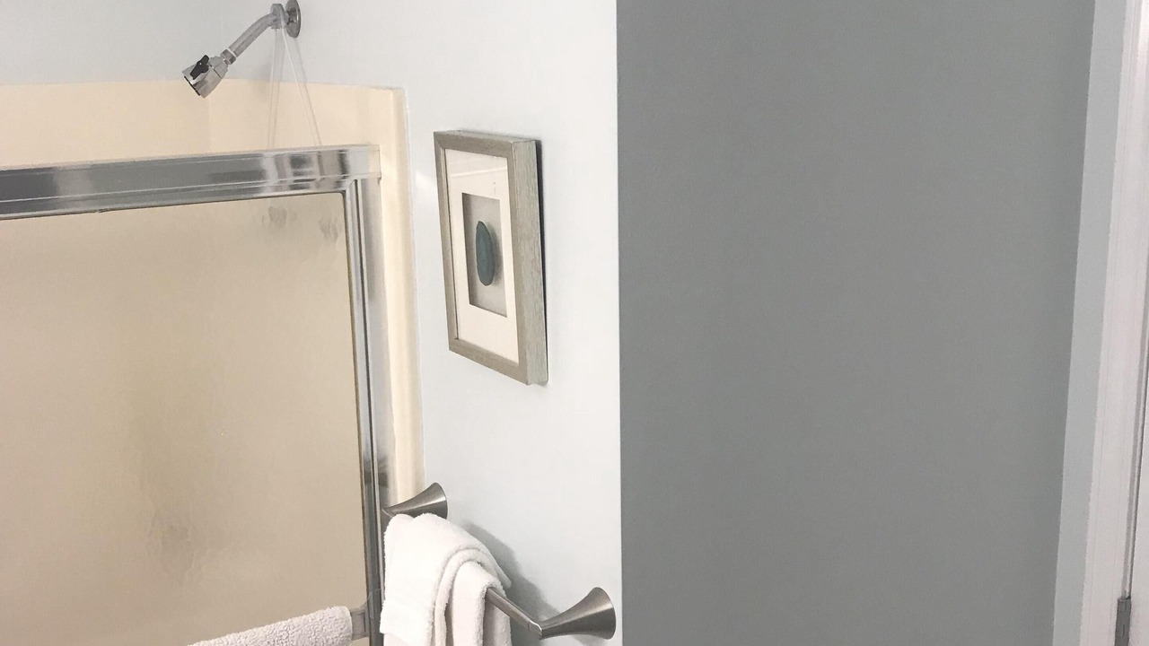 Photo of Bathroom in Folly Field
