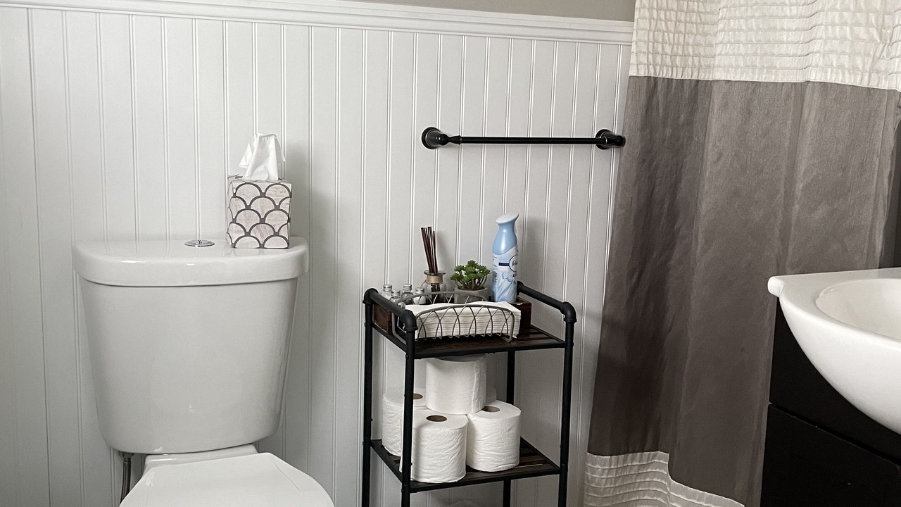 Photo of Bathroom in Roscoe