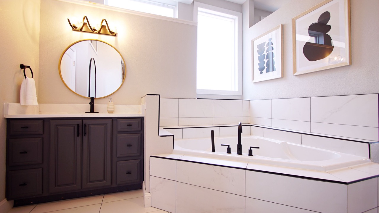 Photo of Bathroom in Sunrise Beach