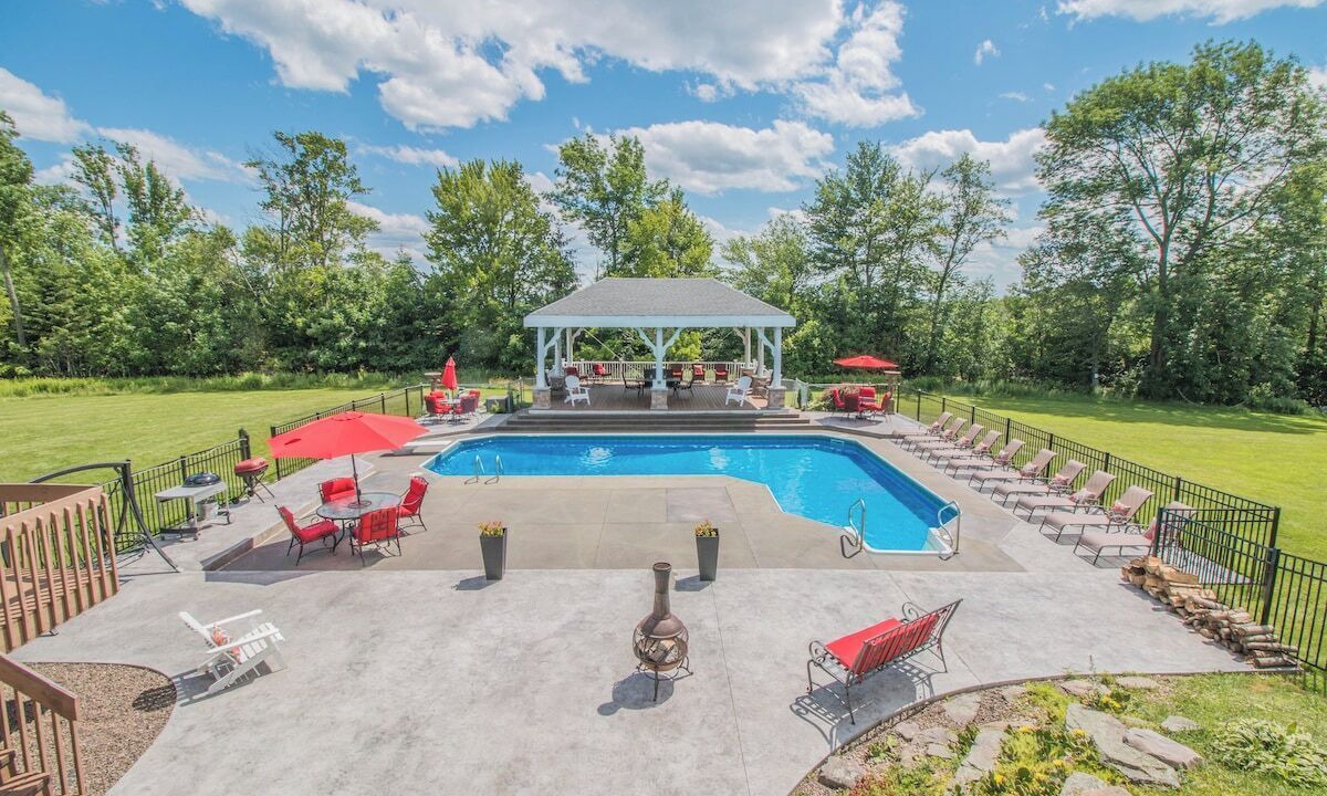 Photo of Outdoor in Beach Lake