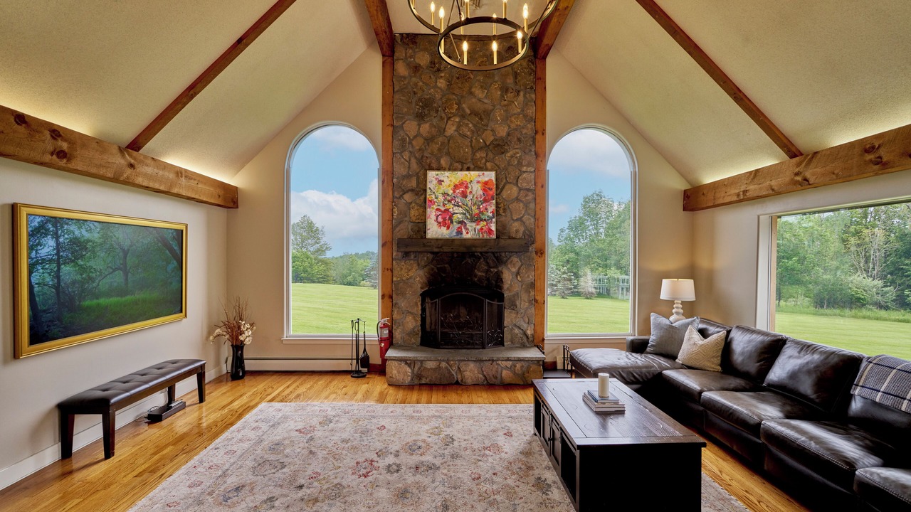 Photo of Bedroom in Beach Lake