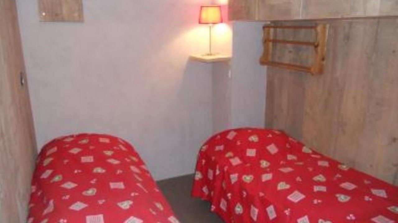 Photo of Bedroom in Arc-1800