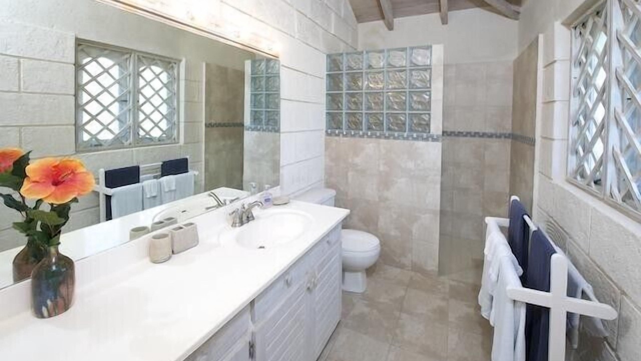 Photo of Bathroom in Long Bay