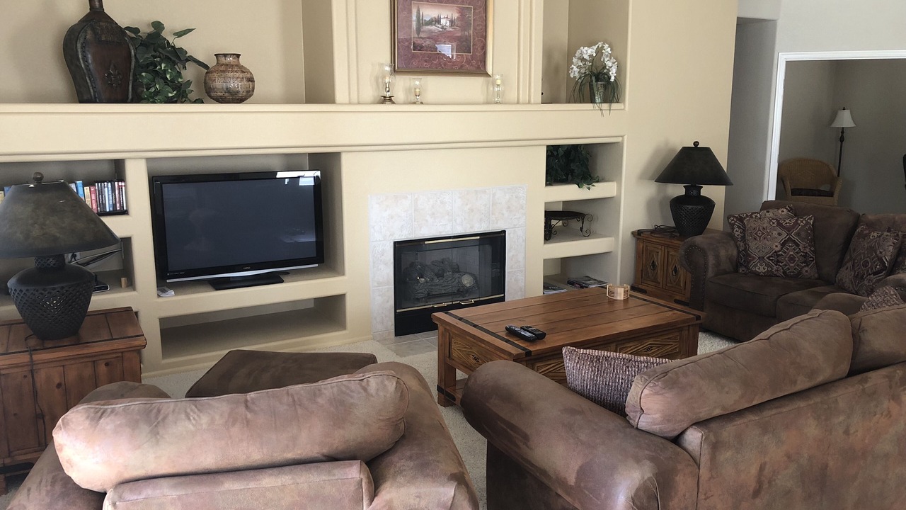 Photo of Livingroom in Surprise