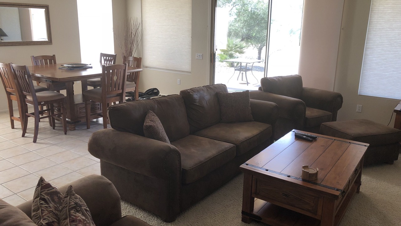 Photo of Livingroom in Surprise