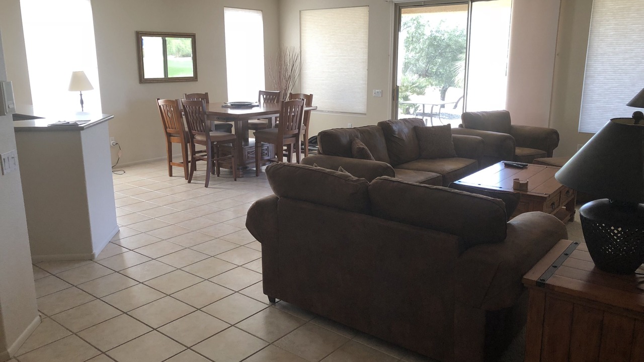 Photo of Livingroom in Surprise