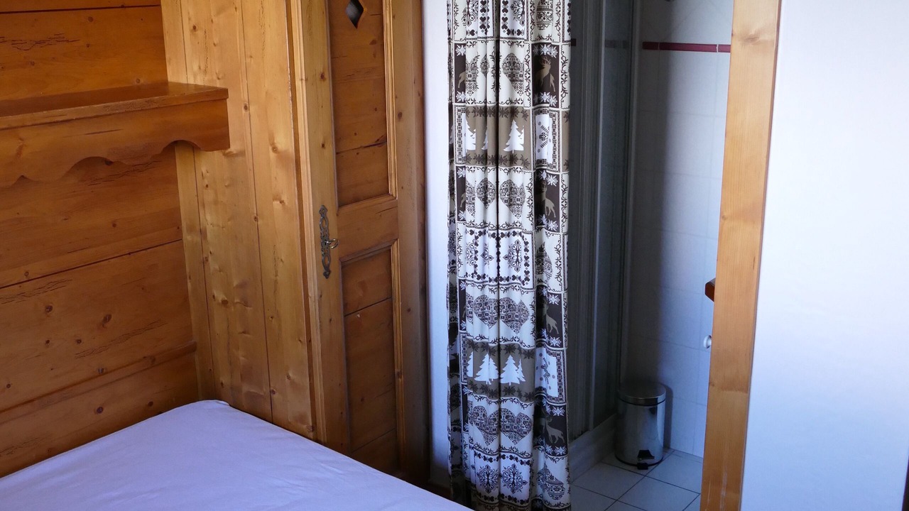 Photo of Bedroom in Arc-1800