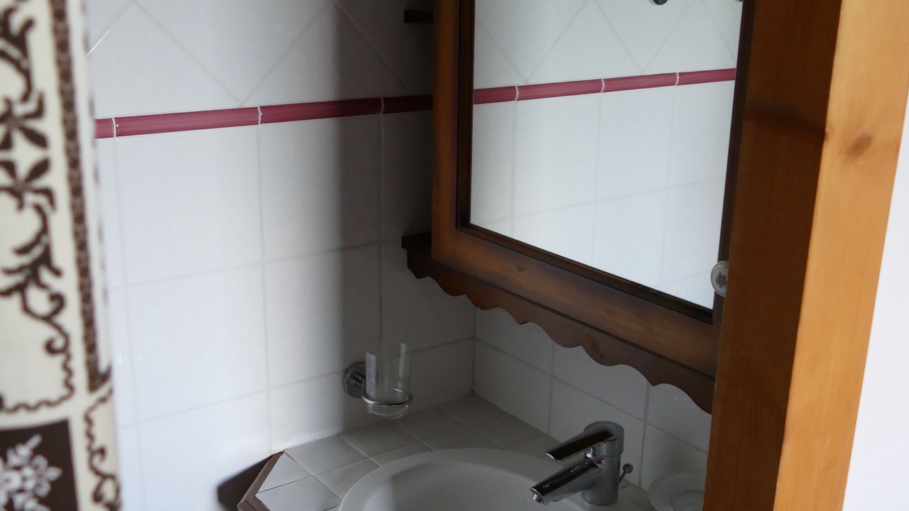 Photo of Bathroom in Arc-1800